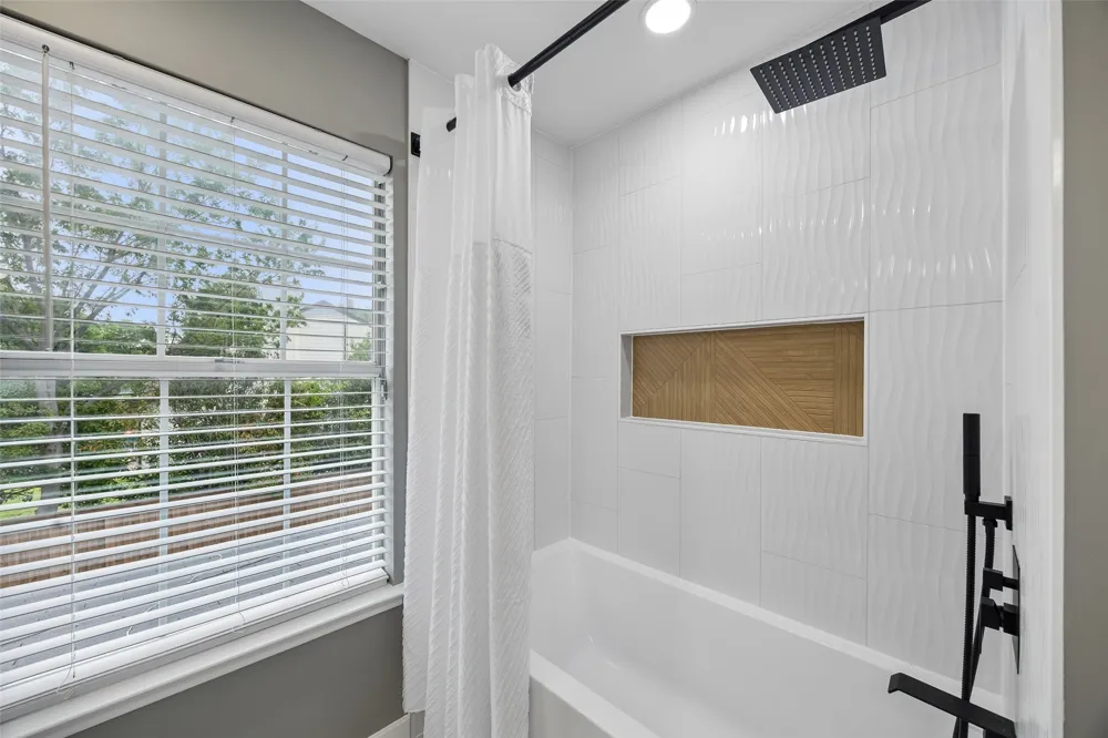 4321 Bradford Drive Grapevine, TX 76051