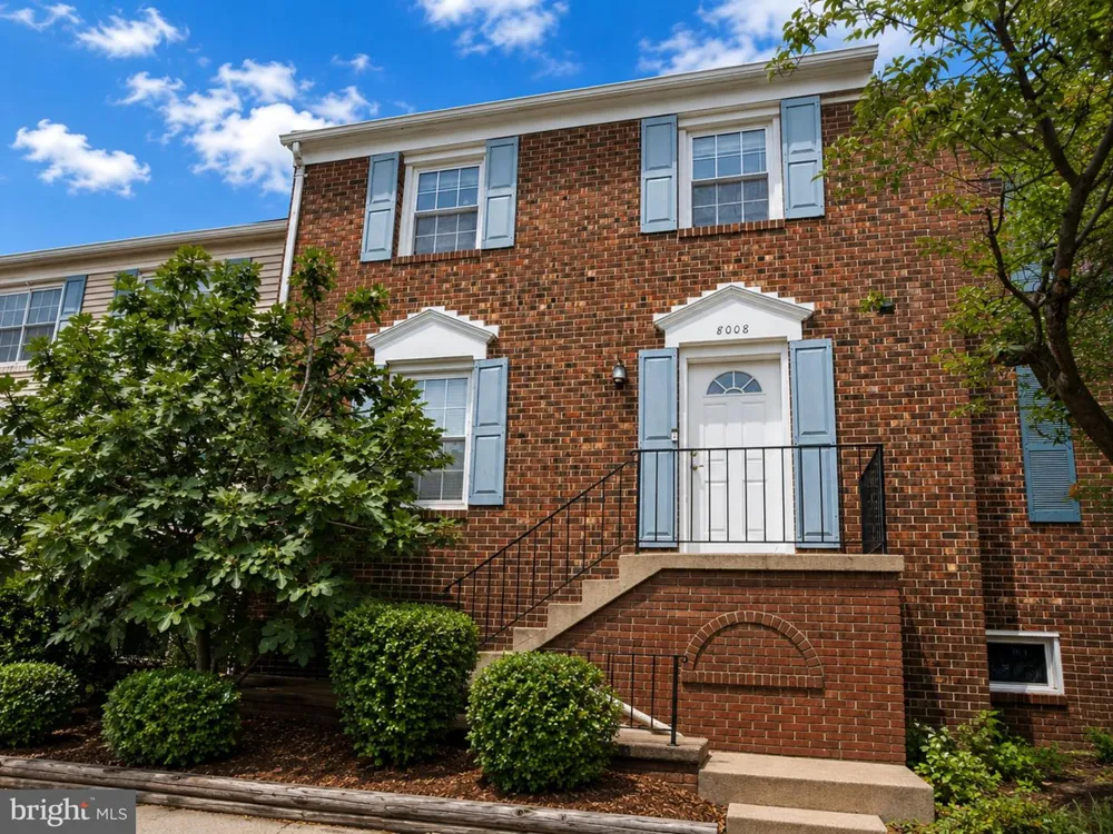 8008 CARBONDALE WAY Springfield, VA 22153
