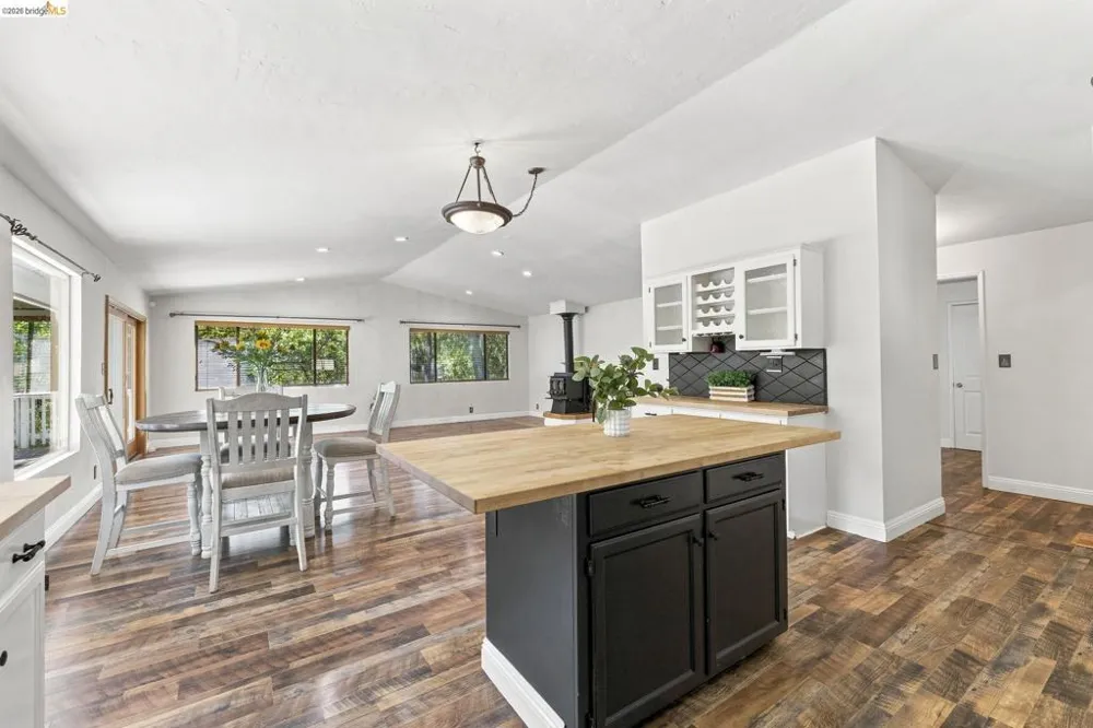 22148 Crystal Falls Dr. West Sonora, CA 95370