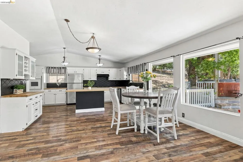 22148 Crystal Falls Dr. West Sonora, CA 95370