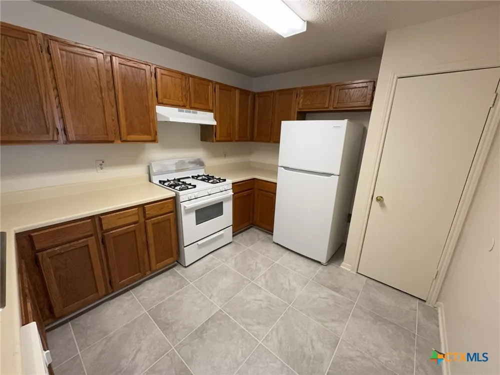 3202 Honeysuckle Drive Killeen, TX 76542