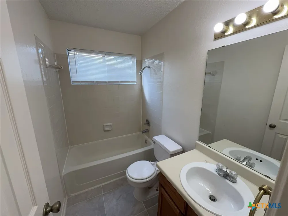 3202 Honeysuckle Drive Killeen, TX 76542