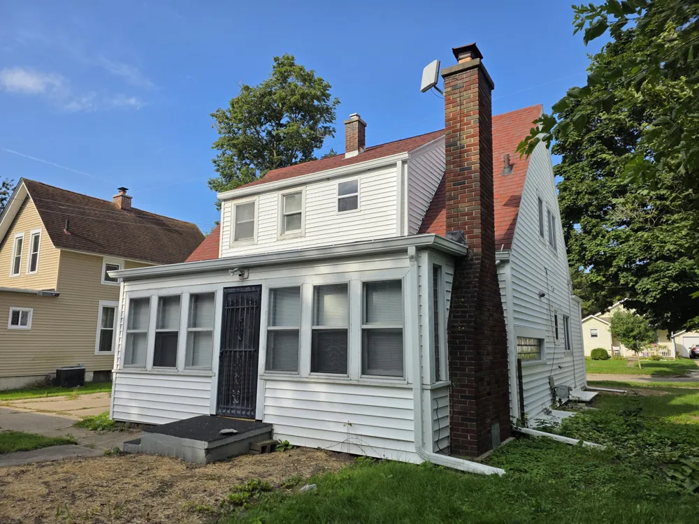 224 Clinton Street Charlotte, MI 48813