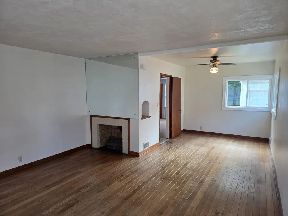 224 Clinton Street Charlotte, MI 48813