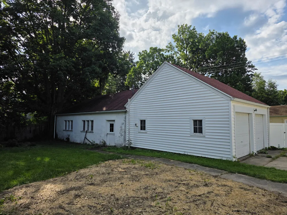 224 Clinton Street Charlotte, MI 48813