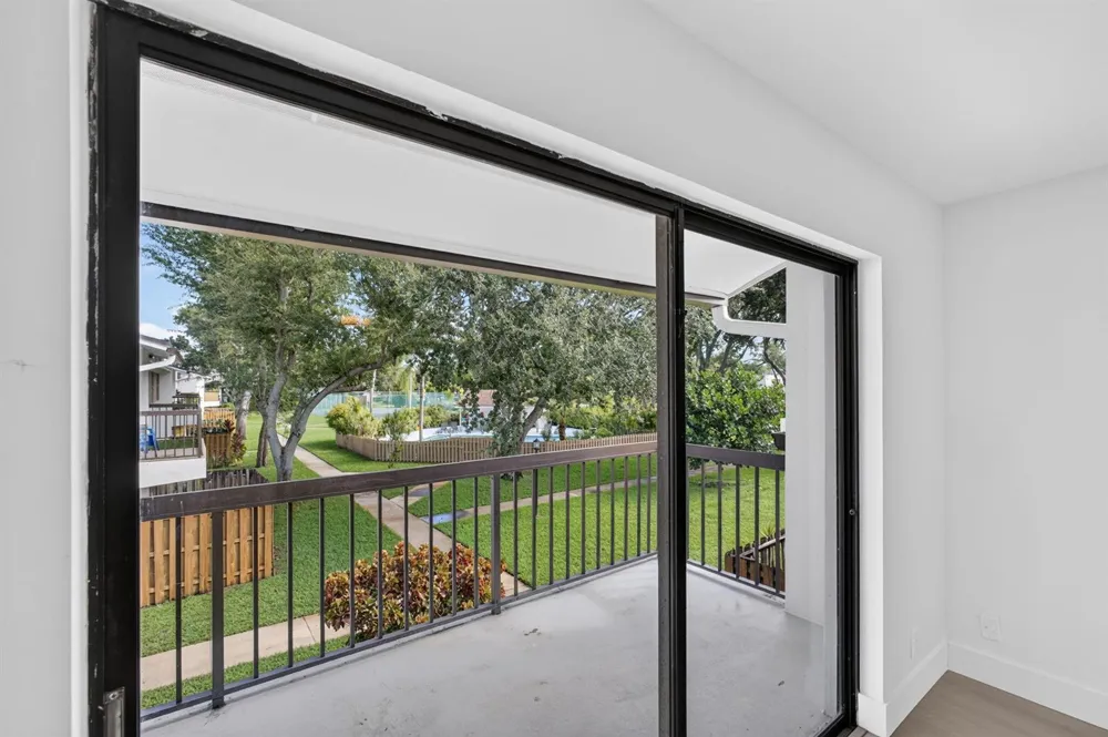 3404 Gardens E Drive #21B Palm Beach Gardens, FL 33410
