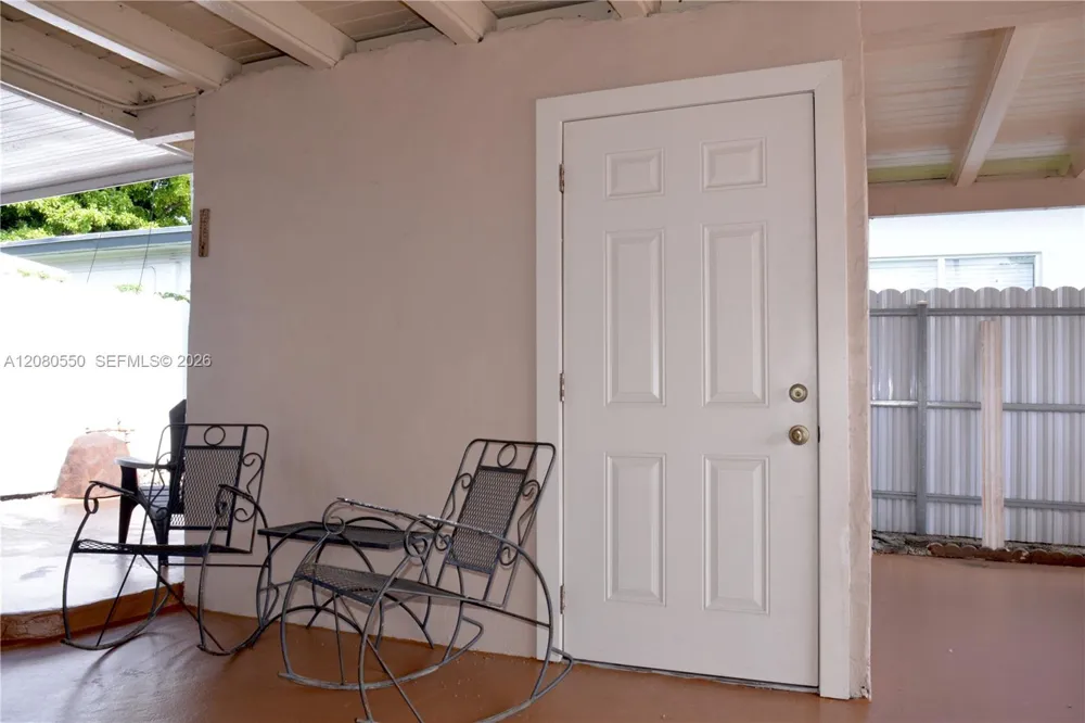 991 E 47th St Hialeah, FL 33013
