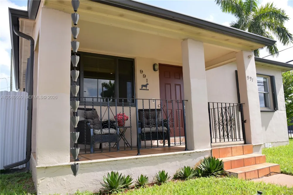 991 E 47th St Hialeah, FL 33013