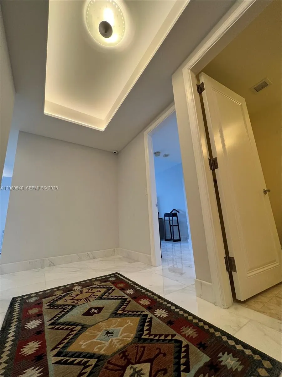 1435 Brickell Ave #3307 Miami, FL 33131