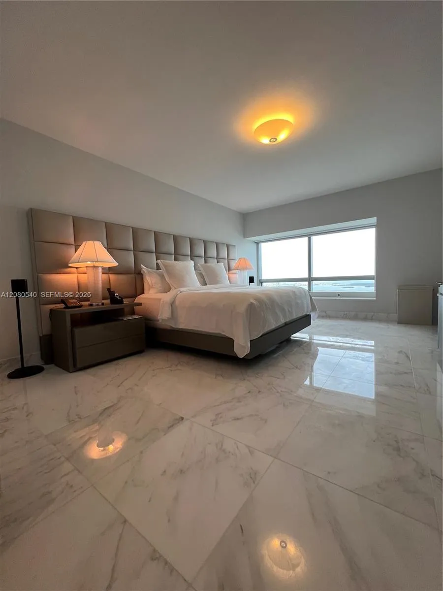 1435 Brickell Ave #3307 Miami, FL 33131