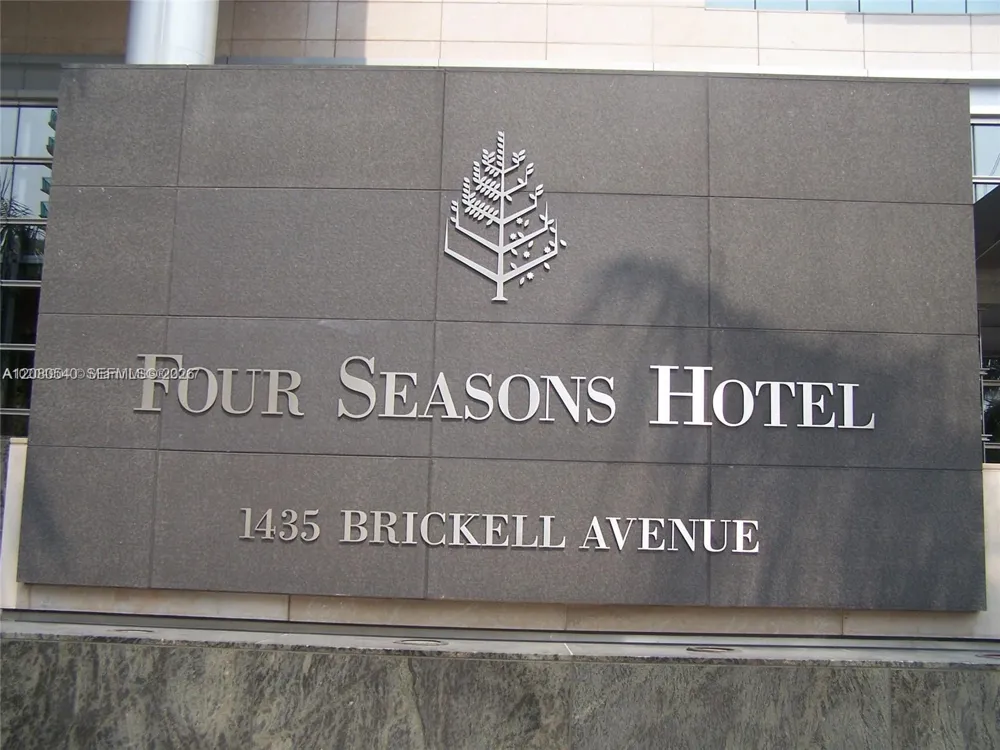 1435 Brickell Ave #3307 Miami, FL 33131