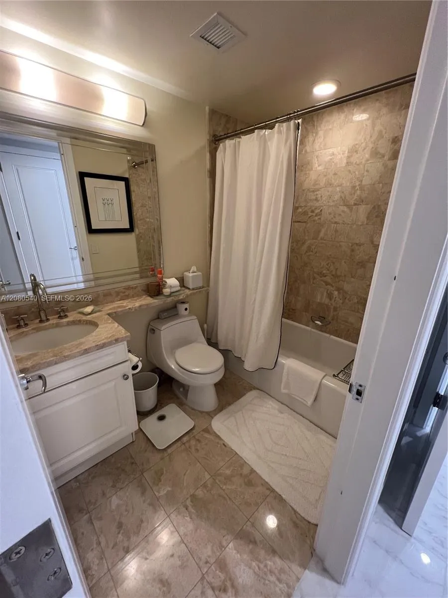 1435 Brickell Ave #3307 Miami, FL 33131