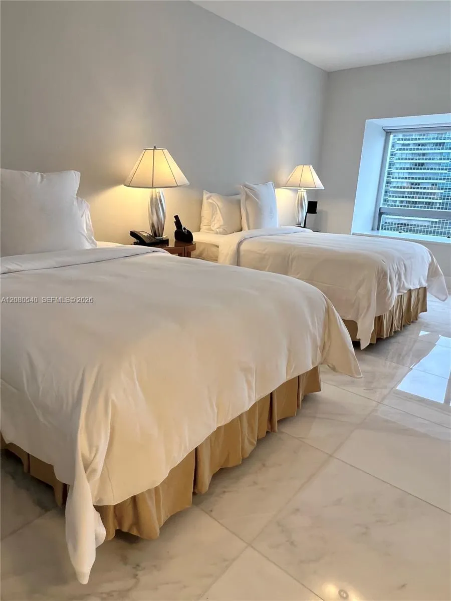 1435 Brickell Ave #3307 Miami, FL 33131