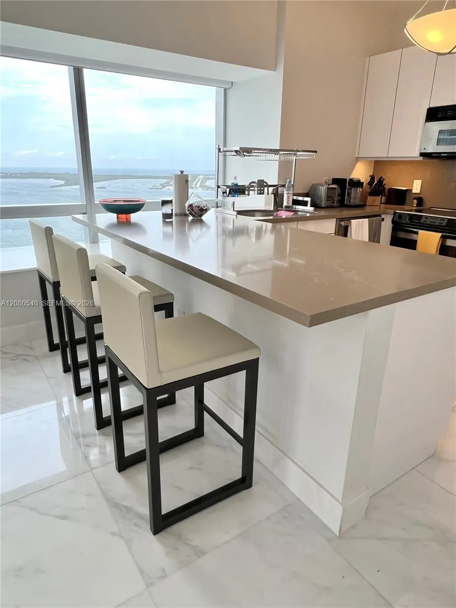 1435 Brickell Ave #3307 Miami, FL 33131