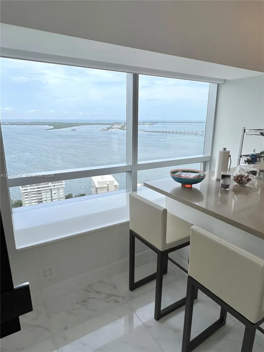 1435 Brickell Ave #3307 Miami, FL 33131