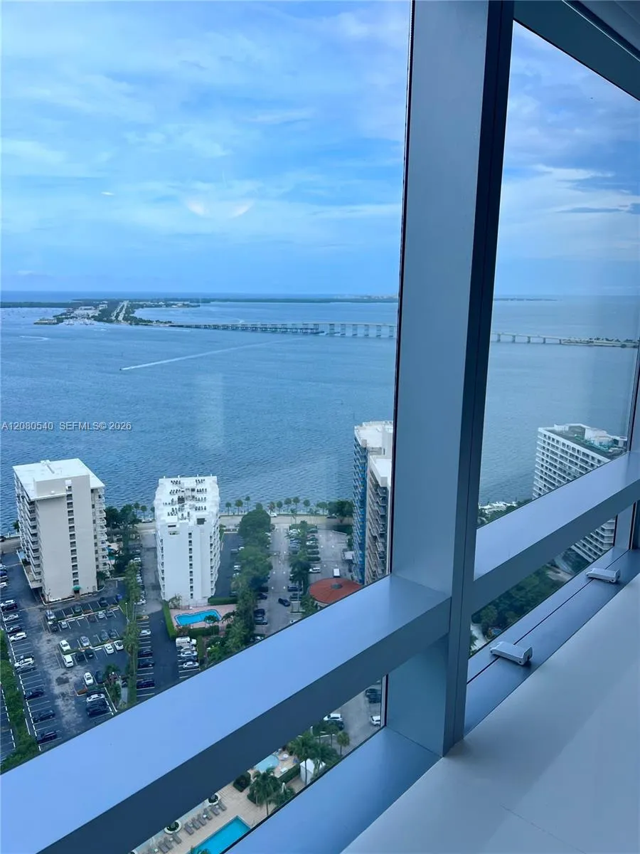 1435 Brickell Ave #3307 Miami, FL 33131