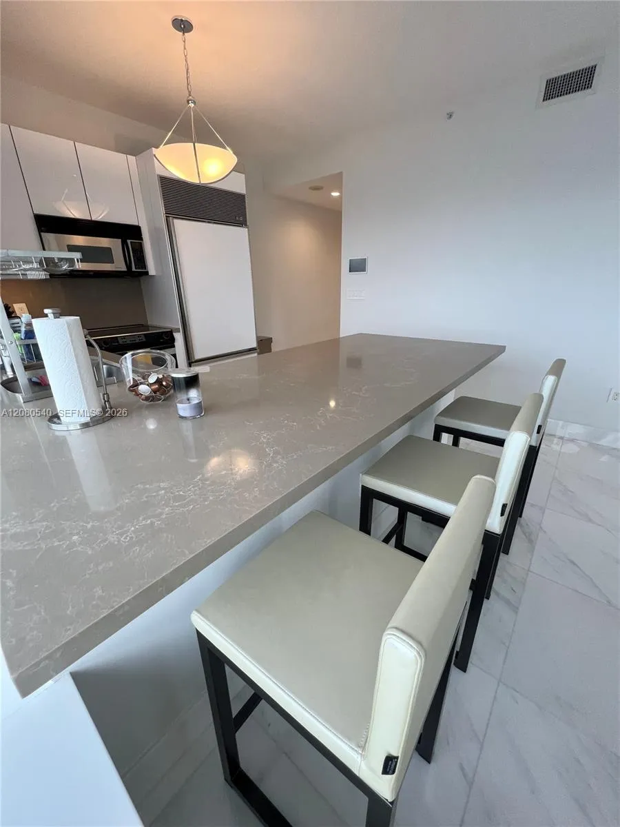 1435 Brickell Ave #3307 Miami, FL 33131