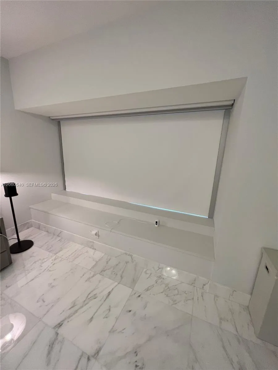 1435 Brickell Ave #3307 Miami, FL 33131