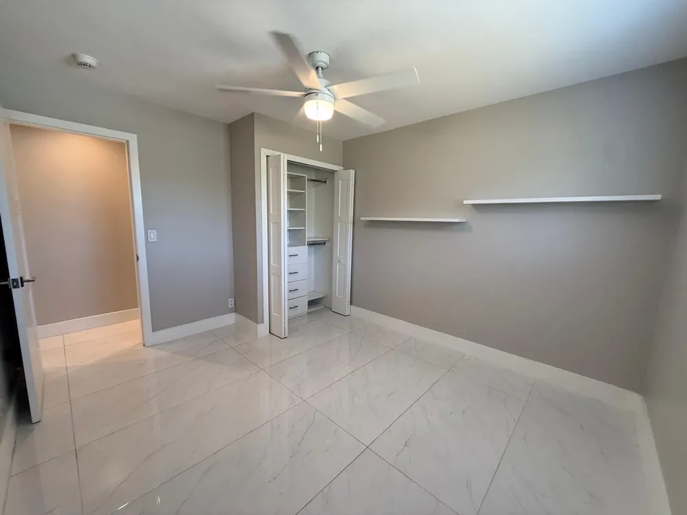 4901 NE 13TH TERRACE Oakland Park, FL 33334