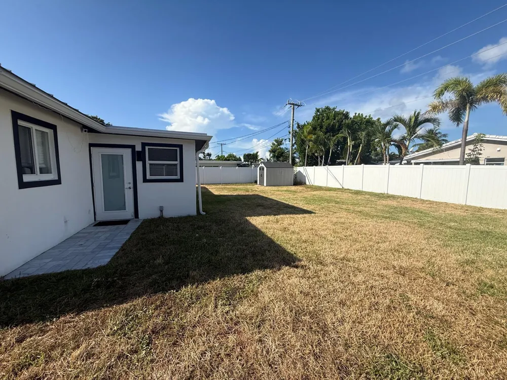 4901 NE 13TH TERRACE Oakland Park, FL 33334
