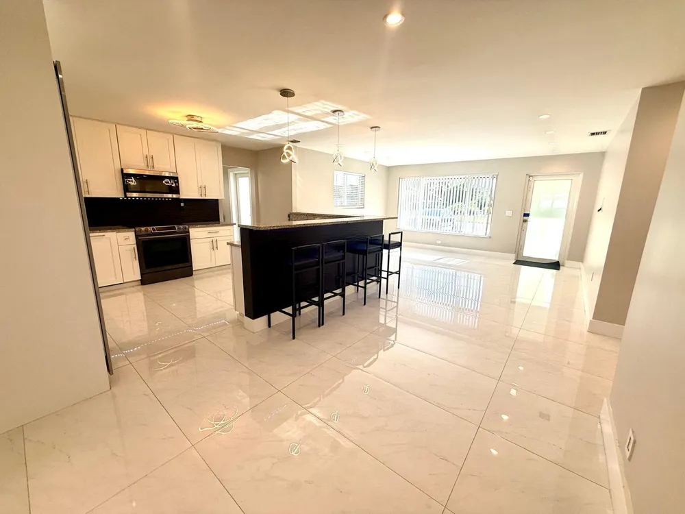 4901 NE 13TH TERRACE Oakland Park, FL 33334