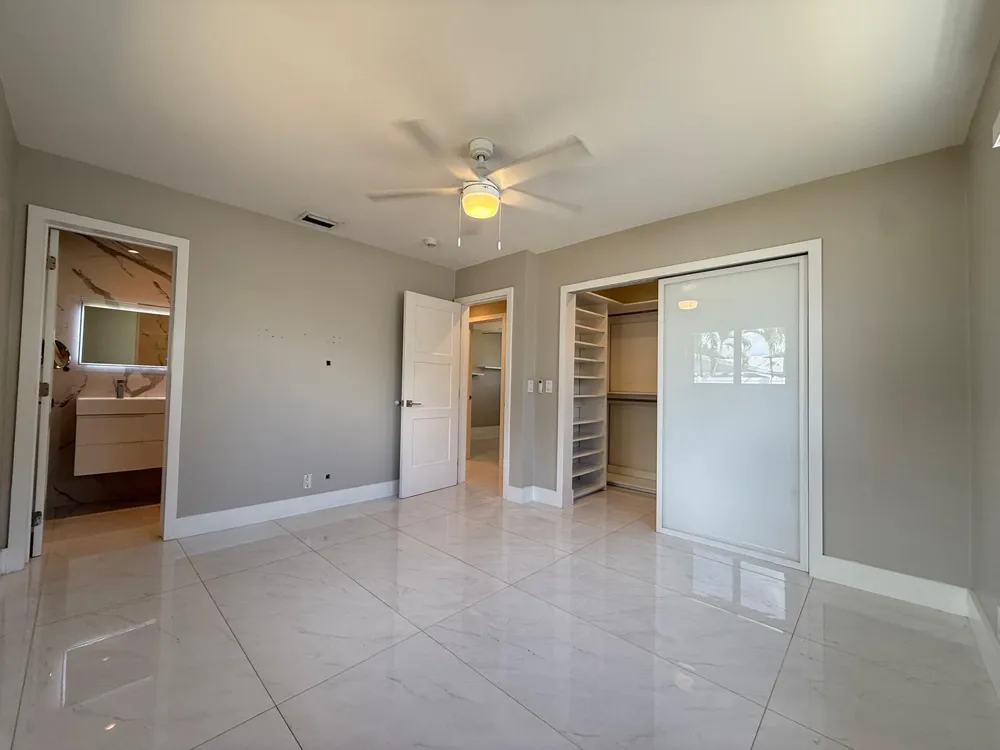 4901 NE 13TH TERRACE Oakland Park, FL 33334