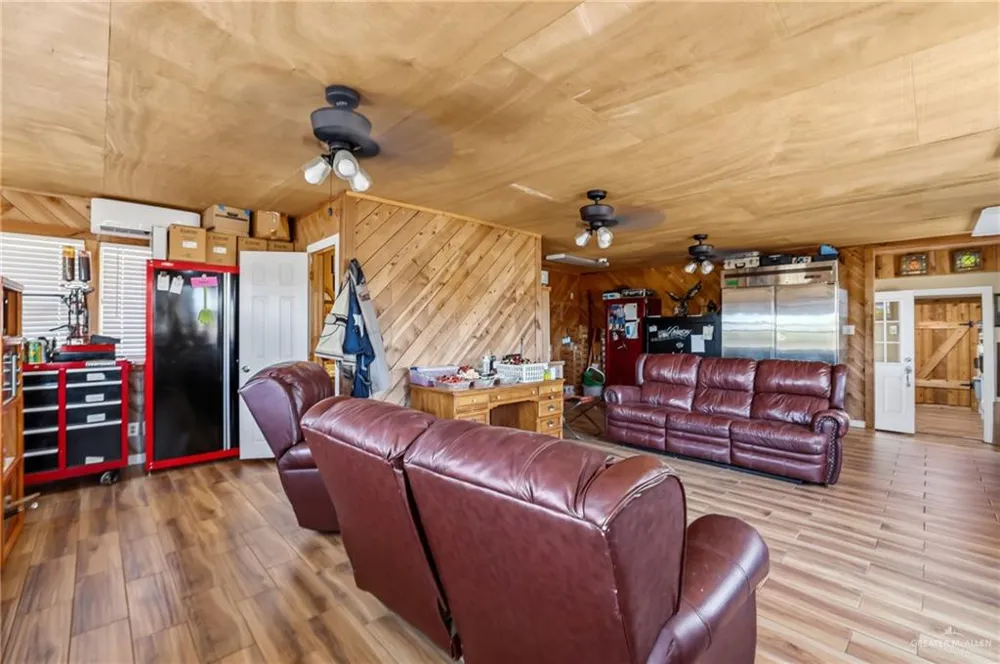 10960 Fitch Road Raymondville, TX 78580