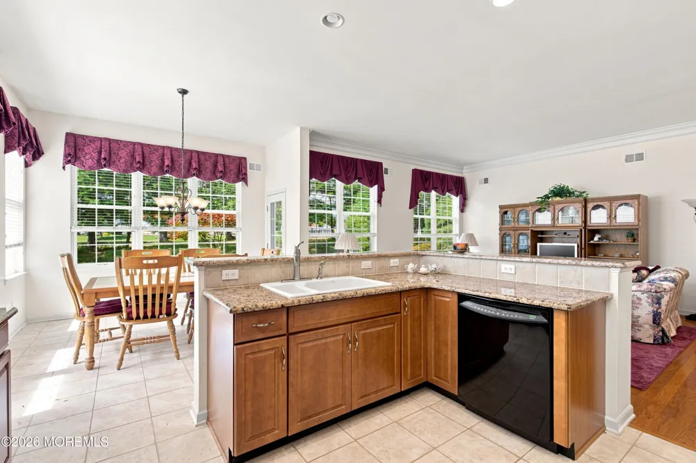 16 Bay Hill Road Jackson, NJ 08527