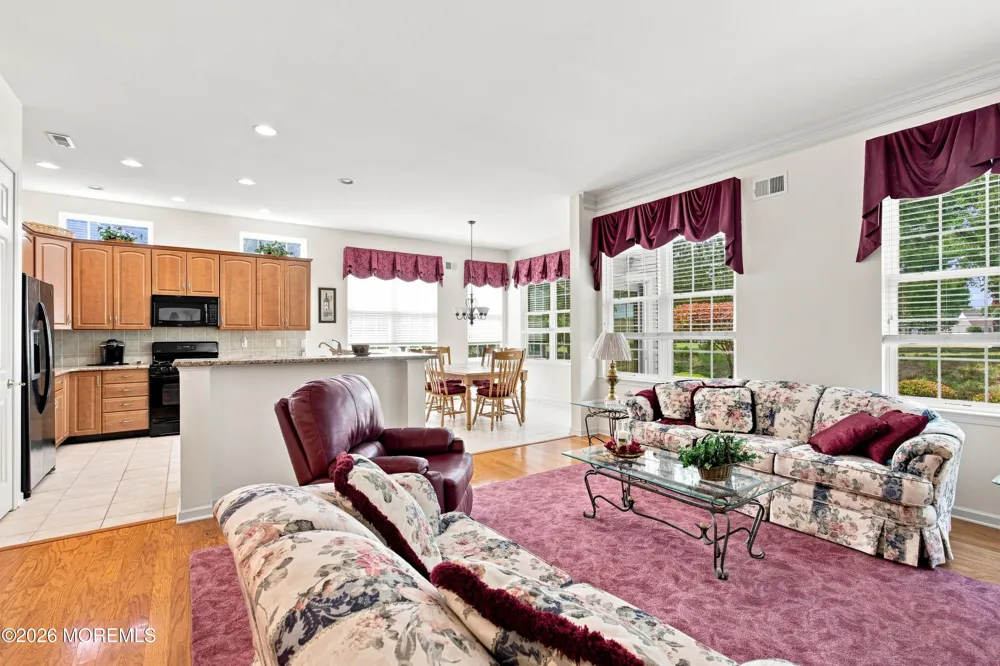 16 Bay Hill Road Jackson, NJ 08527