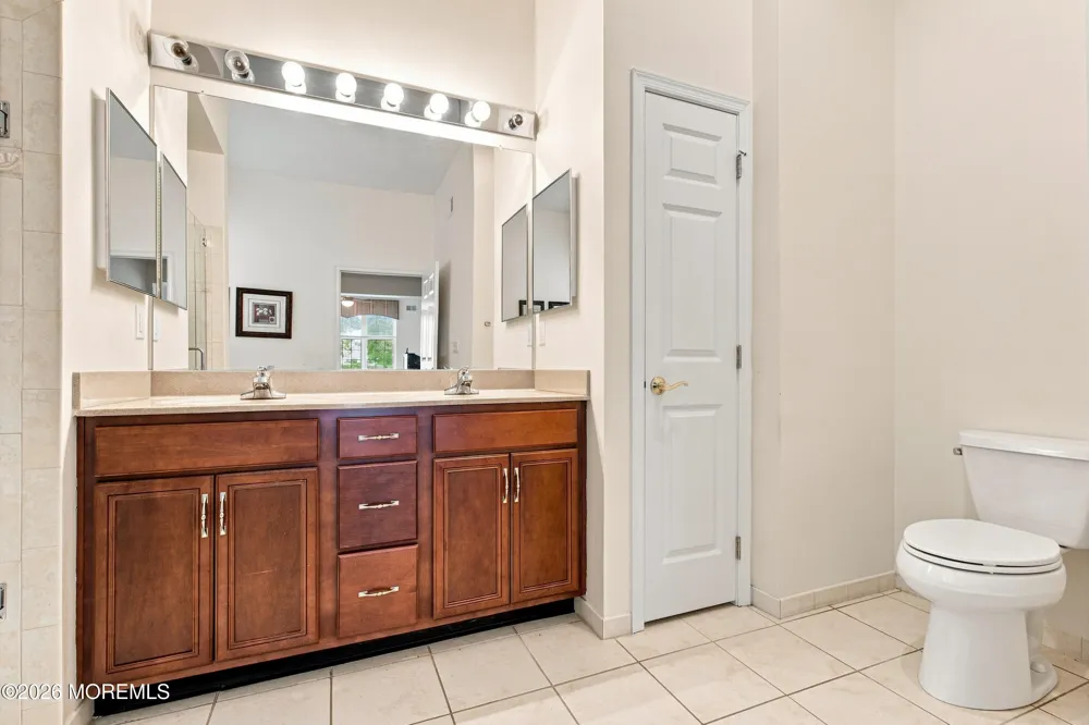 16 Bay Hill Road Jackson, NJ 08527