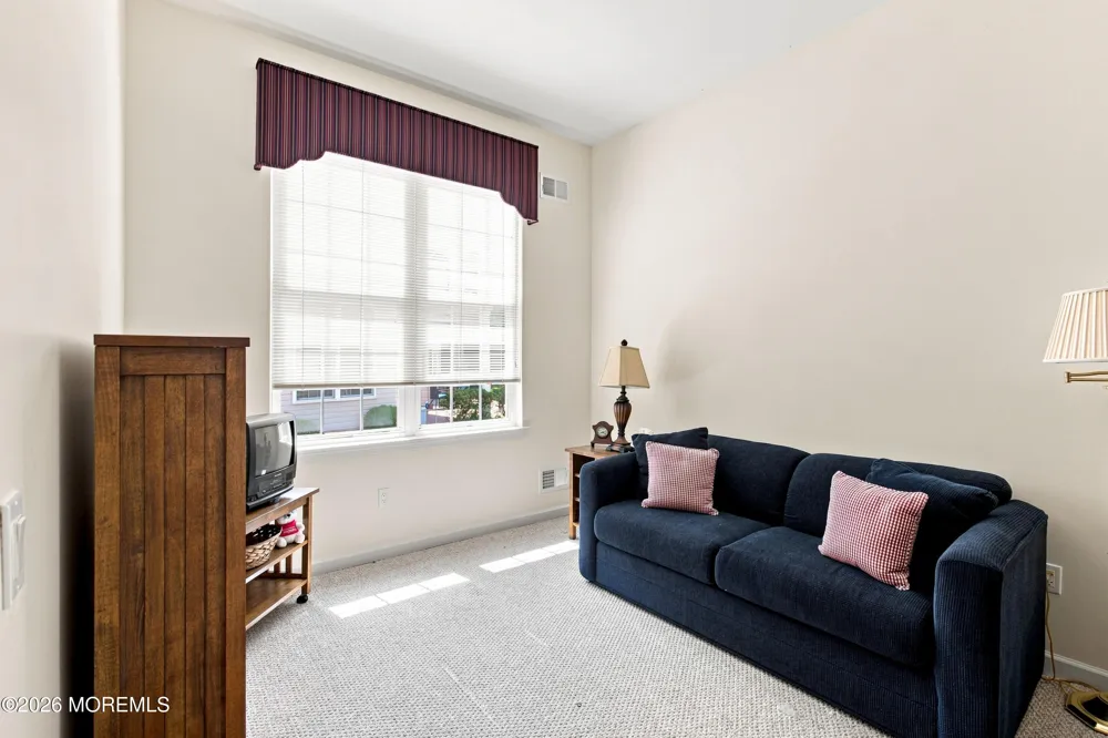 16 Bay Hill Road Jackson, NJ 08527