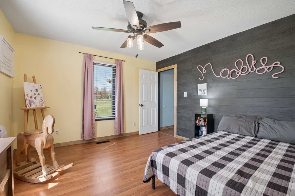 324 Laster Holman Rd Decherd, TN 37324