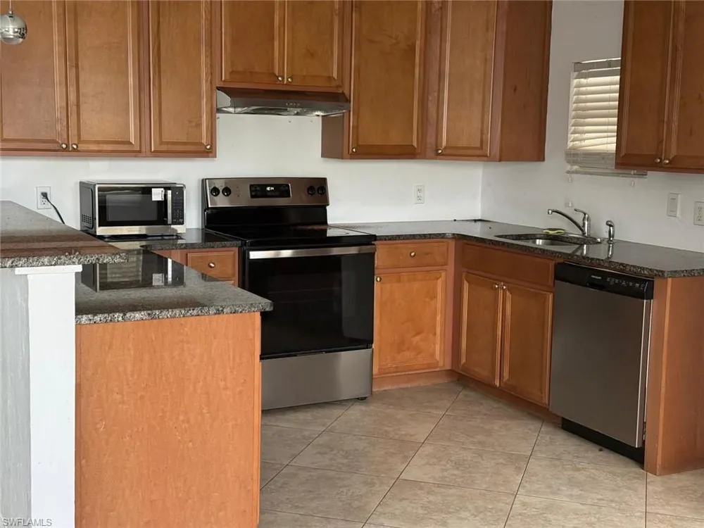 850 105th Avenue Naples, FL 34108