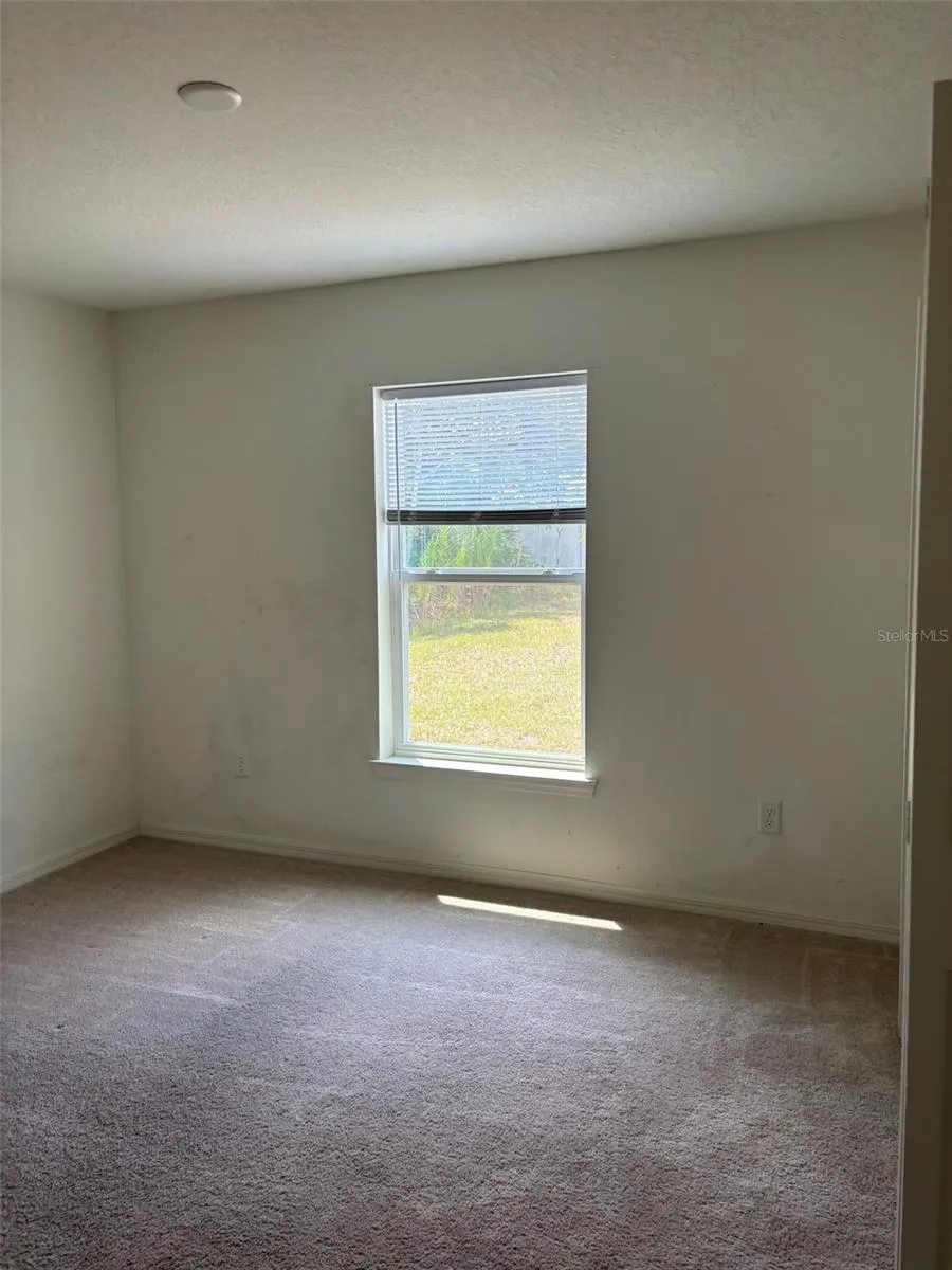 15 LAMOYNE LANE Palm Coast, FL 32137