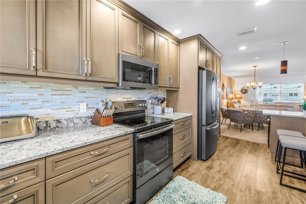 5575 GULF BOULEVARD #426 St Pete Beach, FL 33706