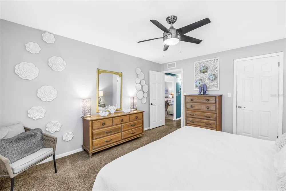 5575 GULF BOULEVARD #426 St Pete Beach, FL 33706