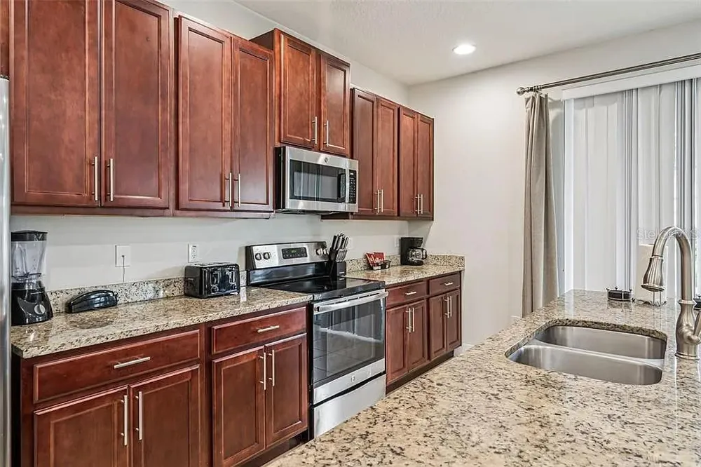 310 PENDANT COURT Kissimmee, FL 34747