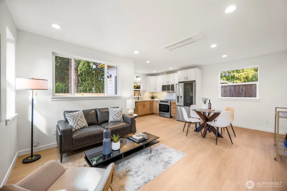 212 115th Street Seattle, WA 98133
