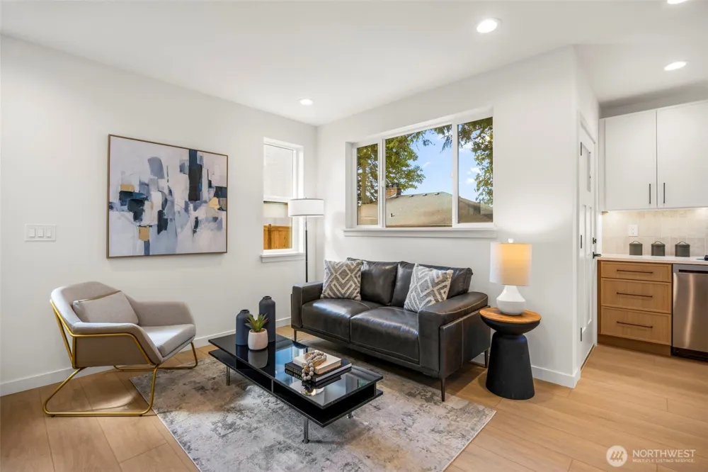 212 115th Street Seattle, WA 98133