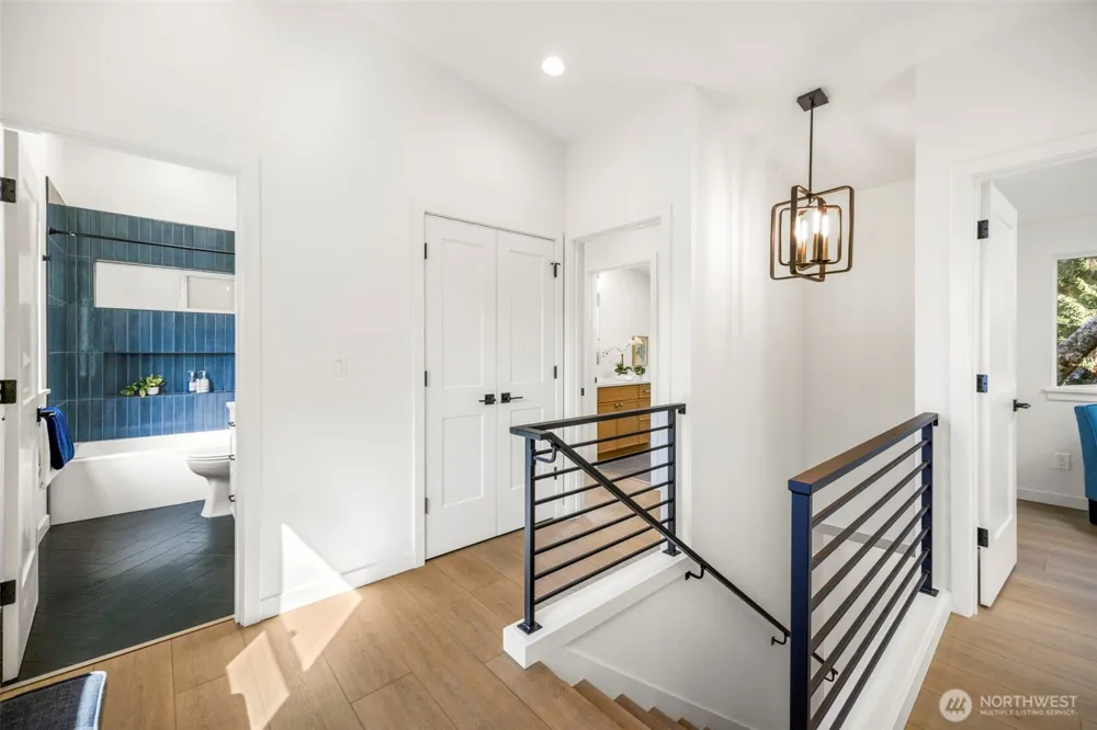 212 115th Street Seattle, WA 98133