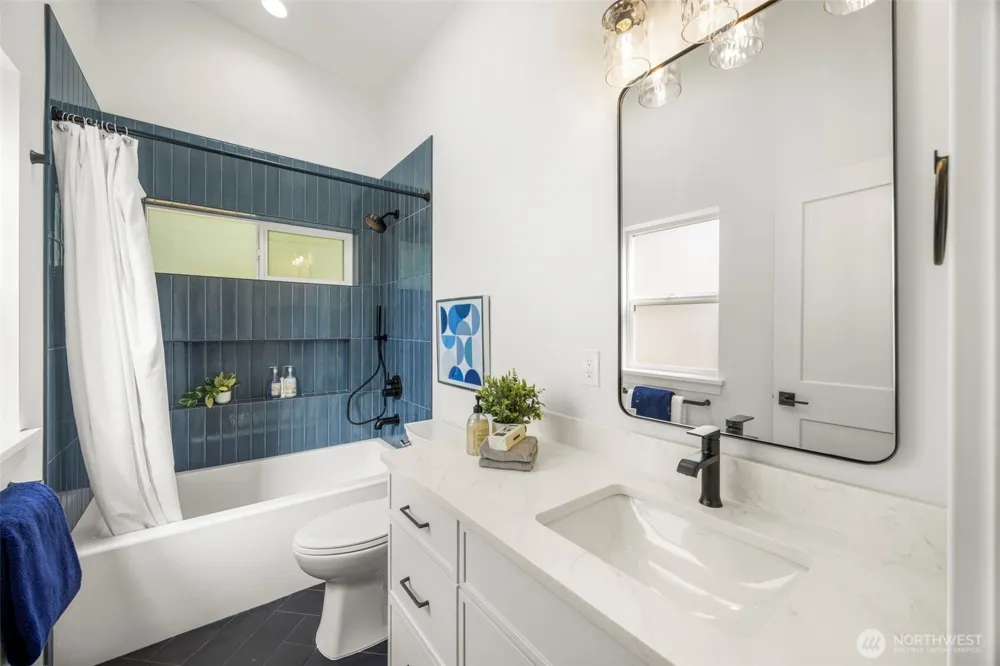 212 115th Street Seattle, WA 98133