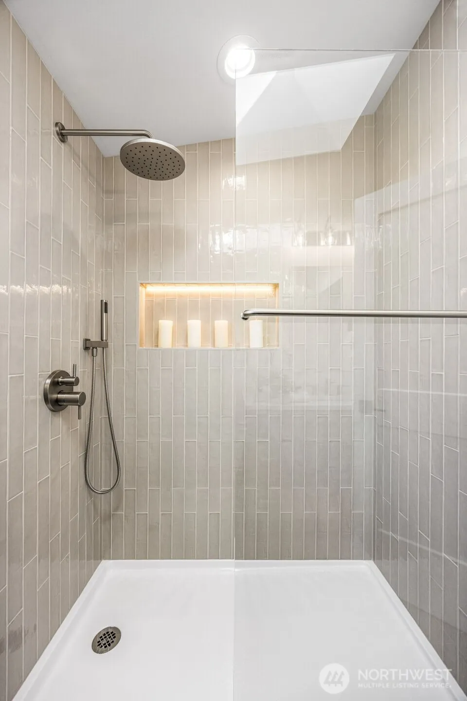 212 115th Street Seattle, WA 98133
