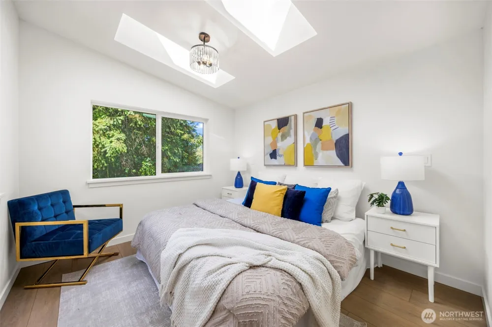 212 115th Street Seattle, WA 98133