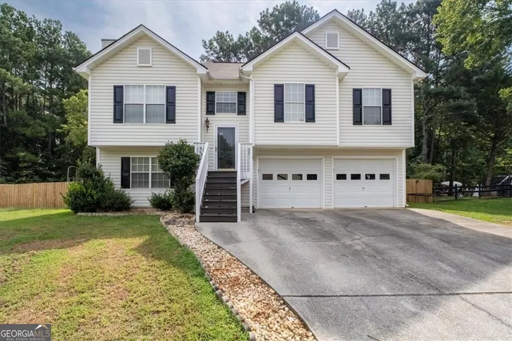 45 Glenmore DR Kingston, GA 30145