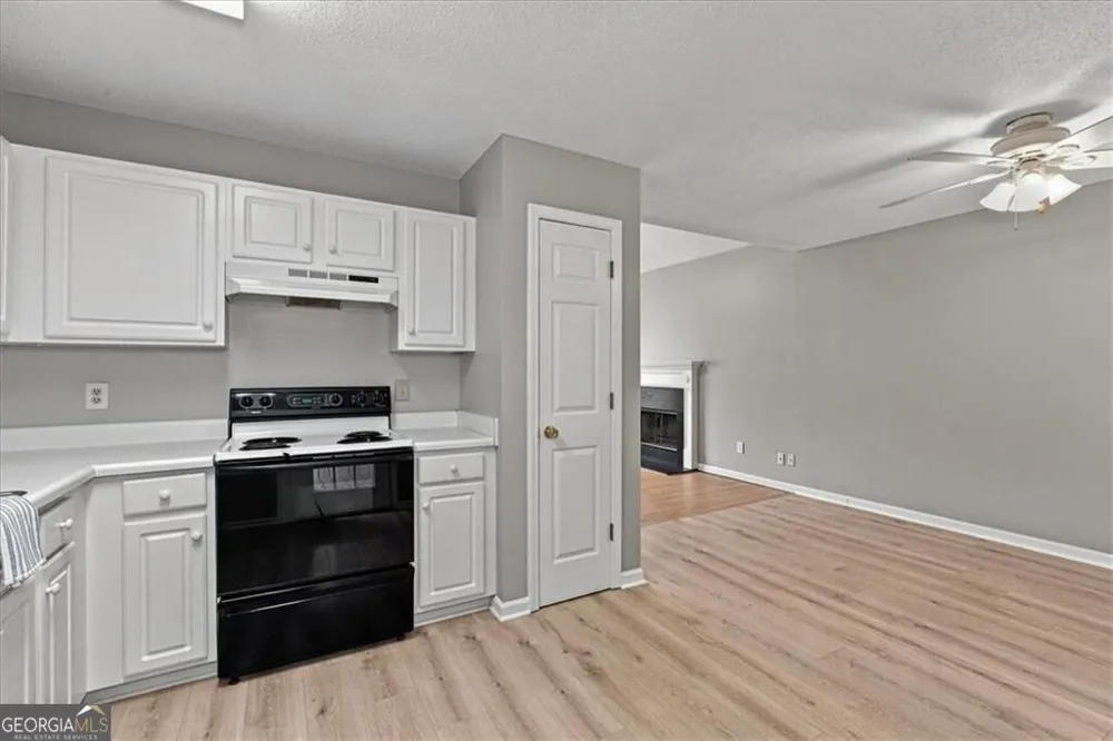 45 Glenmore DR Kingston, GA 30145
