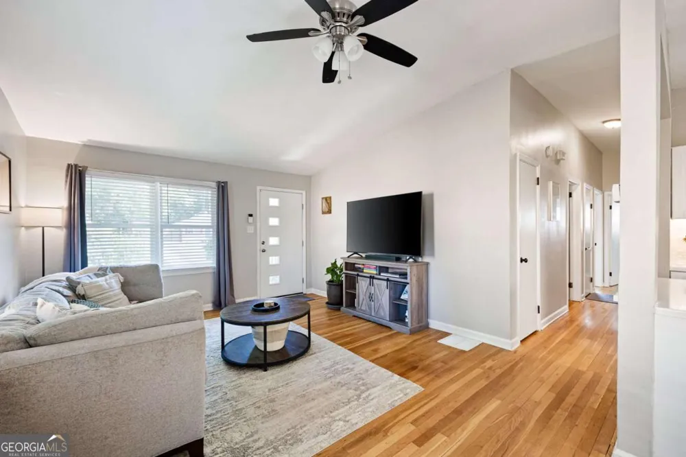 1269 Lynwyn LN SE Atlanta, GA 30316