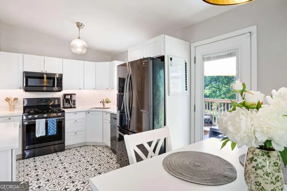 1269 Lynwyn LN SE Atlanta, GA 30316
