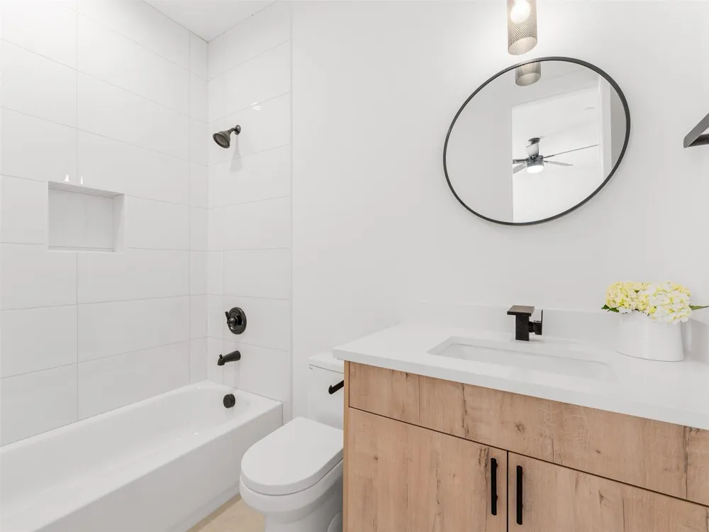 2015 Prairie Avenue #203 Dallas, TX 75204