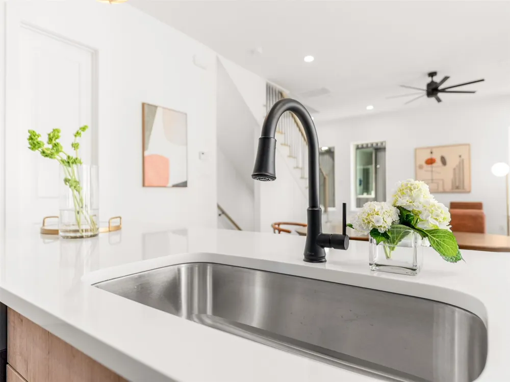 2015 Prairie Avenue #203 Dallas, TX 75204