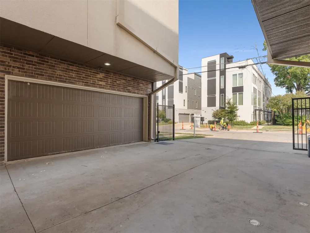 2015 Prairie Avenue #203 Dallas, TX 75204